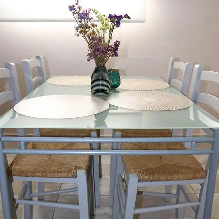 Lia's بيت للعطل *